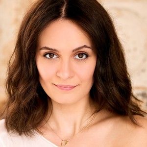 Meet your Posher, Emma